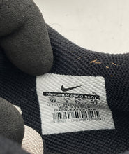 Load image into Gallery viewer, Nike Mens Lunar Cypress White Black Lunarlon Low Top Lace-Up Golf Shoes Size 9W
