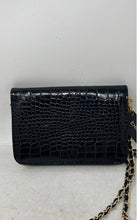 Load image into Gallery viewer, Bebe Womens Fabiola Black Crocodile-Stamped Chain Strap Crossbody Bag With Tags
