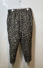 Load image into Gallery viewer, Vince Camuto Womens Black Beige Abstract Print Regular Fit Ankle Pants Size M
