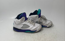 Load image into Gallery viewer, Nike Boys Air Jordan 5 Retro HQ7979-100 White Purple Blue Sneakers Shoes Sz 12C
