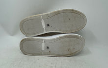 Load image into Gallery viewer, Guess Womens Beige White Low Top Lace-Up Sneaker Shoes Size 8M
