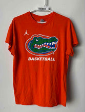 Load image into Gallery viewer, Gildan Mens Orange Florida Gators Basketball College-NCAA Sport T-Shirt Size M
