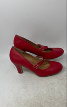 Load image into Gallery viewer, Journee Collection Womens Windy Red Leather Round Toe Mary Jane Pump Heels Sz 10
