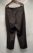 Load image into Gallery viewer, Enrico Castelli Mens Dark Gray Slash Pockets Belt Loops Dress Pants Size 39
