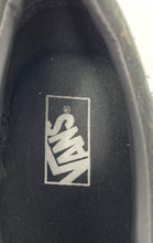 Load image into Gallery viewer, Vans Mens Off The Wall 500714 Black White Lace-Up Low Top Sneaker Shoes Size 11
