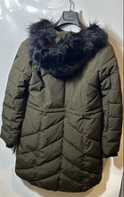Load image into Gallery viewer, Guess Womens Green Long Sleeve Full-Zip Hooded Quilted Parka Jacket Size M
