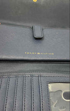 Load image into Gallery viewer, Tommy Hilfiger Womens Multicolor Monogram Print Faux Leather Crossbody Bag
