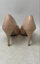 Load image into Gallery viewer, Christian Siriano Womens Pink Leather Slip-On Stiletto Pump Heels Size 7
