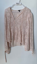 Load image into Gallery viewer, Express Womens Pink Floral Print Button-Front Peplum Blouse Top Size M
