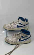 Load image into Gallery viewer, Nike Kids Air Jordan 1 Mid SE FN7432-141 White Blue Sneaker Shoes Size 4.5Y
