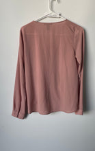 Load image into Gallery viewer, Forever 21 Womens Pink Long Sleeve Crossover Front Pullover Blouse Top Size S
