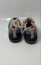 Load image into Gallery viewer, Nike Kids Air Max 95 Multicolor Low Top Lace-Up Sneaker Shoes Size 2.5Y
