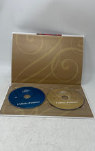 Load image into Gallery viewer, This Is Opera L'Elisir d'Amore By G. Donizetti Book CD DVD Set Spanish Version
