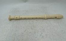 Load image into Gallery viewer, Yamaha YRS-24B Cream Plastic Baroque Student Soprano Recorder With Carrying Case
