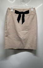 Load image into Gallery viewer, Forever 21 Womens Beige Printed Straight &amp; Pencil Skirt With Black Bow Size M
