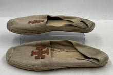 Load image into Gallery viewer, Authentic Tory Burch Womens Weston Beige Flat Espadrille Shoes Size 10 M Damaged
