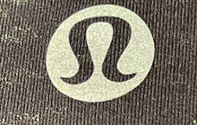 Load image into Gallery viewer, Lululemon Womens Black Wunder Activewear Compression Leggings Pants Size 4
