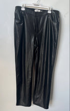 Load image into Gallery viewer, Abercrombie &amp; Fitch Womens Black Faux Leather Straight Leg Trouser Pants 33/16
