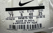Load image into Gallery viewer, Nike Kids Kwazi 845075-100 White Low Top Lace-Up Sneaker Shoes Size 7Y
