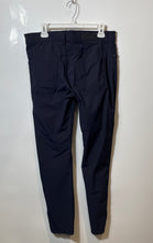 Load image into Gallery viewer, Hugo Boss Mens Black Flat Front 5-Pocket Design Dress Pants Size 34x34
