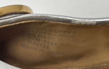 Load image into Gallery viewer, Authentic Tory Burch Womens Benton 55128 Silver-Tone Ballet Flats Sz 9.5 Damaged
