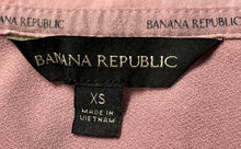 Load image into Gallery viewer, Banana Republic Womens Rose Gold V-Neck 3/4 Sleeve Pullover Blouse Top Size XS

