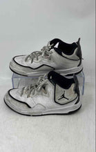 Load image into Gallery viewer, Nike Kids Air Jordan Courtside 23 White And Black Sneaker Shoes Size 13C
