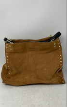 Load image into Gallery viewer, American Leather Co. Womens Brown Studded Inner Pockets Zipper Shoulder Bag
