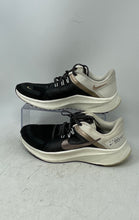Load image into Gallery viewer, Nike Womens Quest 4 Premium DA8723-001 White Black Running Shoes Size 8.5
