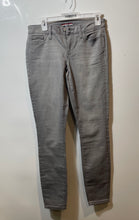 Load image into Gallery viewer, Tommy Hilfiger Womens Gray Stretch Denim Pockets Skinny Leg Jeans Size 2
