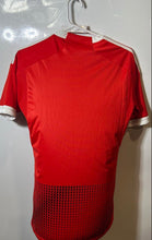Load image into Gallery viewer, Adidas Mens Red Slim Fit Peru Away 2003 Soccer-National Teams Jersey Size XS
