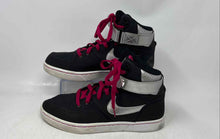 Load image into Gallery viewer, Nike Womens Court Tranxition 555275-001 Black Dark Purple Sneakers Shoes Size 9
