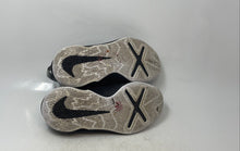 Load image into Gallery viewer, Nike Boys Team Hustle D 10 CW6735-004 Black Lace-Up Sneaker Shoes Size 7Y
