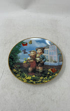 Load image into Gallery viewer, Danbury Mint M.J. Hummel Surprise Little Companions Decorative Collector Plate
