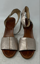 Load image into Gallery viewer, Vince Camuto Womens Odela Wooden Brown Gold Open Toe Ankle Strap Heels Size 10M
