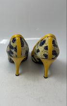 Load image into Gallery viewer, Naughty Monkey Womens Dayliner Yellow Black Animal Print Pump Heels Size 8.5
