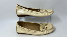 Load image into Gallery viewer, Michael Kors Womens Beige Patent Leather Moc Toe Driving Loafer Shoes Size 9M
