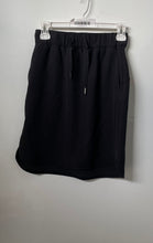Load image into Gallery viewer, Lululemon Womens Black Elastic Waist Activewear Straight &amp; Pencil Skirt Size 4
