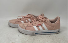 Load image into Gallery viewer, Adidas Kids Daily 3.0 GZ7706 Light Pink Lace-Up Sneaker Shoes Size 4.5
