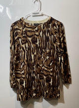 Load image into Gallery viewer, Talbots Womens Brown Animal Print Merino Wool Pullover Sweater Size Large
