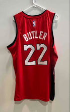 Load image into Gallery viewer, Nike Mens Red NBA Miami Heat Culture Jimmy Butler #22 Basketball Jersey Size XL
