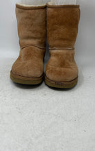 Load image into Gallery viewer, UGG Womens Classic Short II 5825 Brown Leather Mid-Calf Winter Boots Size 8
