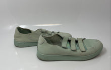 Load image into Gallery viewer, Lacoste Womens Carnaby Strap 7-35SPW0052LG2 Green Low Top Sneakers Shoes Size 7
