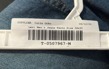 Load image into Gallery viewer, Levi's Mens 502 Blue Denim Dark Wash Pockets Stretch Tapered Jeans Size 34x32
