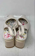 Load image into Gallery viewer, Catherine Malandrino Womens White Pointed Toe Slip-On Slingback Heels Size 10
