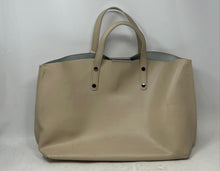 Load image into Gallery viewer, Borse In Pelle Womens Beige Genuine Leather Double Handle Charm Tote Handbag

