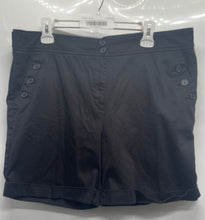 Load image into Gallery viewer, The Limited Womens Black Flat Front Pockets Cuffed Hem Bermuda Shorts Size 14
