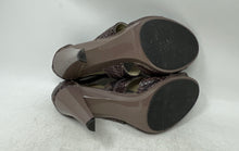 Load image into Gallery viewer, Michael Kors Womens Berkley Brown Snakeskin Print High T-Strap Sandals Size 9.5M
