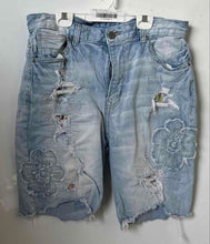 Load image into Gallery viewer, Smoke Rise Mens Blue Distressed Acid Washed Jeans Bermuda Shorts Size 32
