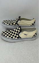 Load image into Gallery viewer, Vans Womens Black White Printed Round Toe Slip-On Sneaker Shoes Size 6
